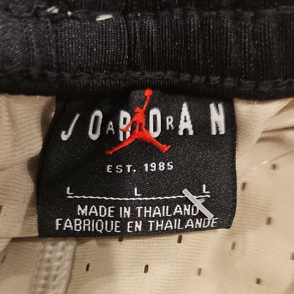 Men's Beige and Black Athletic Shorts - Picture 9 of 9